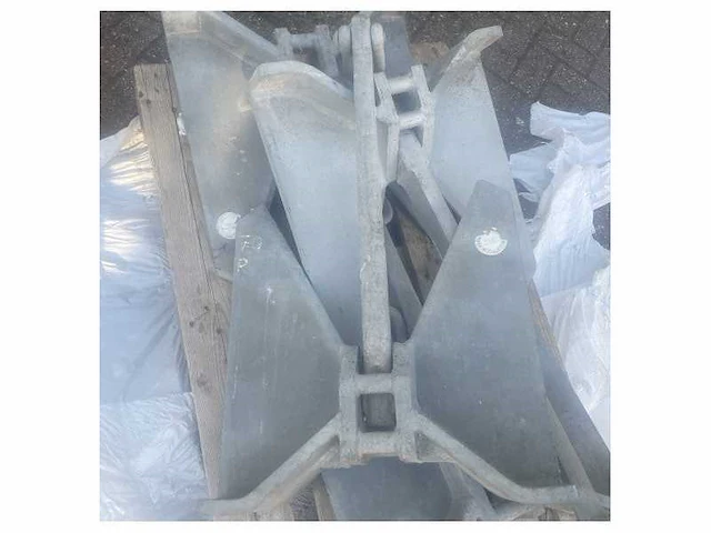 Sanguineti pool anchor 70 kg galvanized rina certified - afbeelding 7 van  9