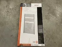 Sani vesk sahara designradiator 560x590mm 628watt - afbeelding 1 van  4