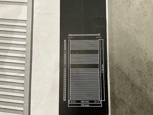 Sani vesk sahara designradiator 560x590mm 628watt - afbeelding 3 van  4