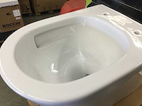 Sanibad - km-180 - hangtoilet zonder spoelrand - afbeelding 2 van  5