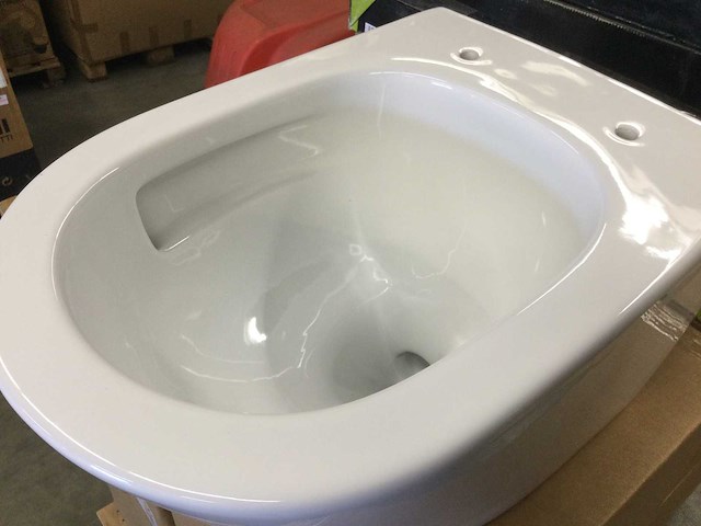 Sanibad - km-180 - hangtoilet zonder spoelrand - afbeelding 2 van  5