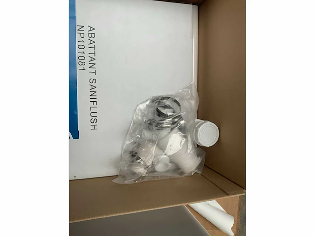 Sanibroyeur saniflush set toilet - afbeelding 6 van  7