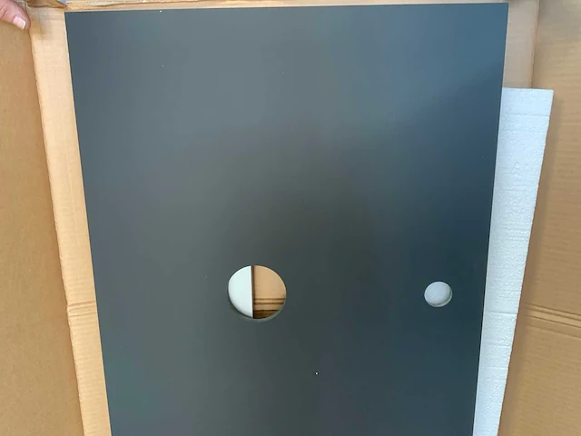 Sanijura wastafel blad 141cm - afbeelding 2 van  4