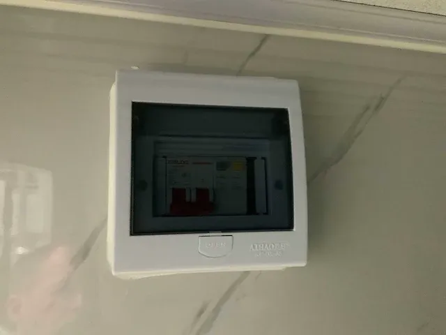 Sanitair- douche unit. - afbeelding 4 van  14