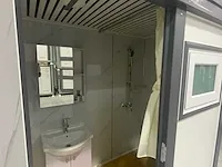 Sanitair- douche unit. - afbeelding 13 van  14