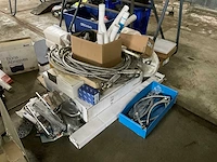 Sanitair artikelen - afbeelding 1 van  6