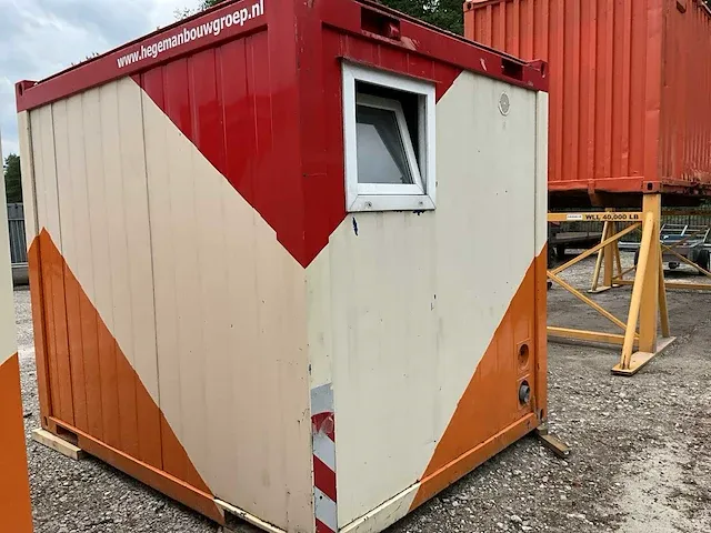 Sanitair container - afbeelding 9 van  16