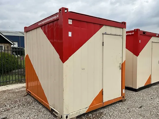 Sanitair container - afbeelding 12 van  16