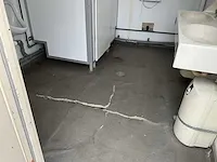 Sanitair container - afbeelding 16 van  16