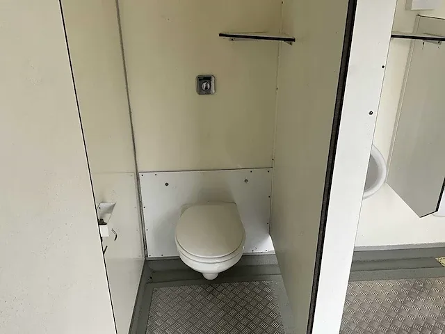 Sanitair unit toiletten - afbeelding 5 van  29