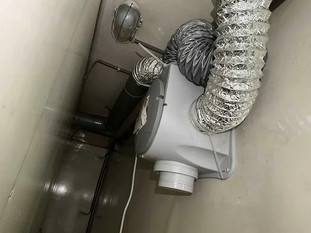 Sanitair unit toiletten - afbeelding 21 van  29