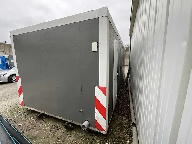 Sanitair unit toiletten - afbeelding 24 van  29