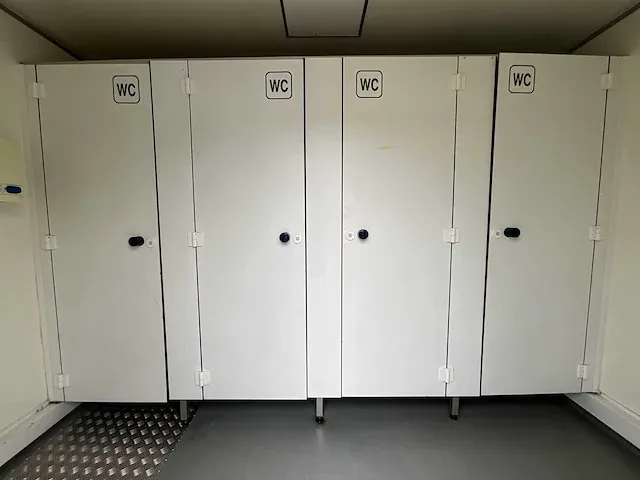 Sanitair unit toiletten - afbeelding 26 van  29