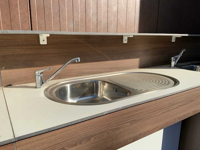 Sanitair unit - afbeelding 18 van  36