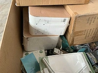 Sanitairbenodigdheden divers - afbeelding 5 van  5