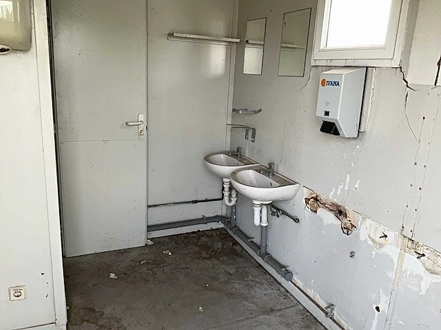 Sanitairunit - afbeelding 4 van  8