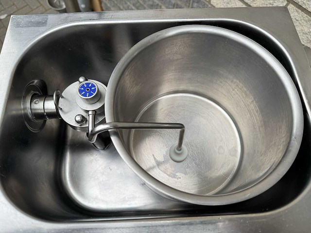 Sanomat - ijsmachine - afbeelding 3 van  5