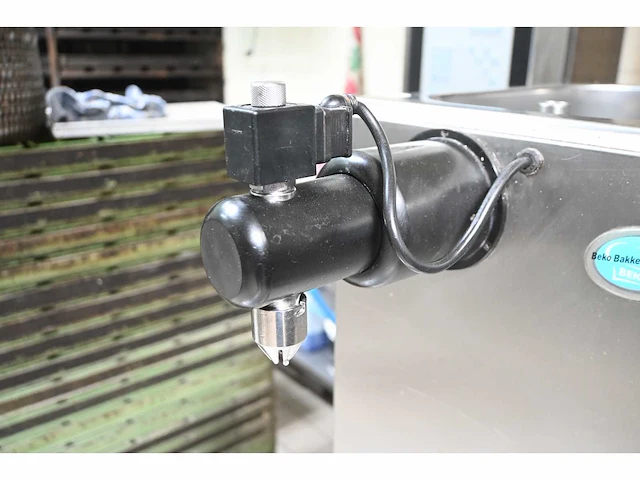 Sanomat euro plus s rvs slagroommachine - afbeelding 7 van  11