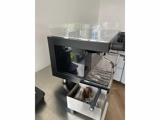 Sanremo zoe compact 2gr (compacte 2-groeps espressomachine) 610.3 - afbeelding 19 van  23