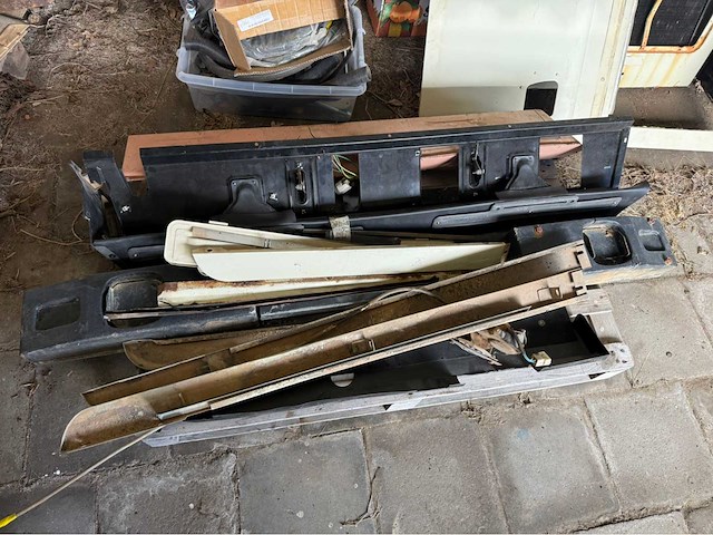 Santana - 109 defender - oldtimer - 1982 - afbeelding 20 van  34