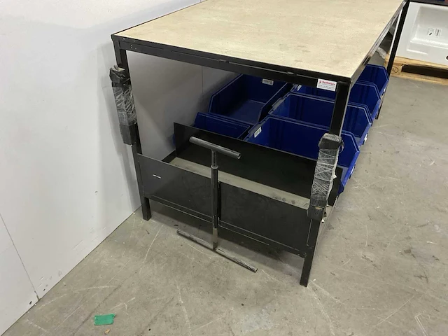 Santbergen werkbank - afbeelding 3 van  7