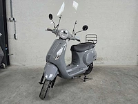 Santini - bromscooter - e-capri - 45km uitvoering fkb27h - afbeelding 3 van  8