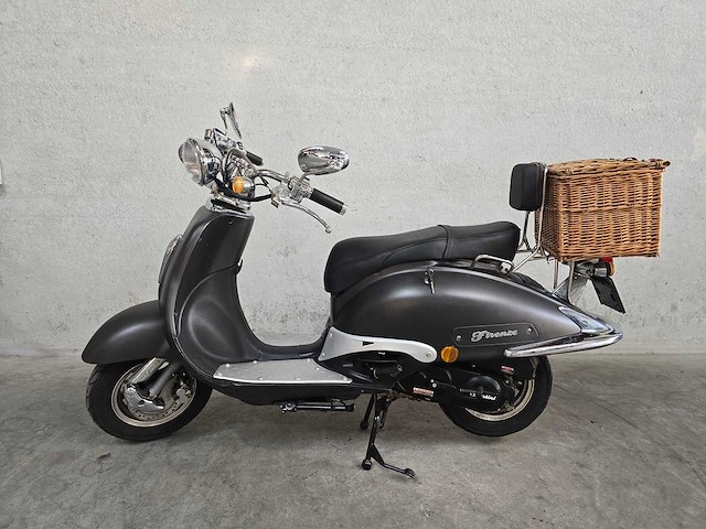 Santini - bromscooter - firenze - 4t 45km uitvoering d698kr - afbeelding 1 van  7