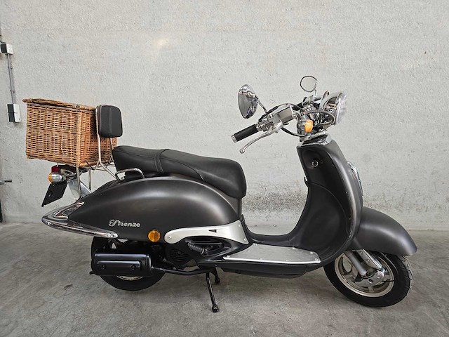 Santini - bromscooter - firenze - 4t 45km uitvoering d698kr - afbeelding 2 van  7