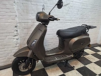 Santini capri 45 km bromscooter 4takt - afbeelding 2 van  7