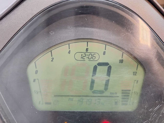 Santini capri 45 km bromscooter 4takt - afbeelding 4 van  7