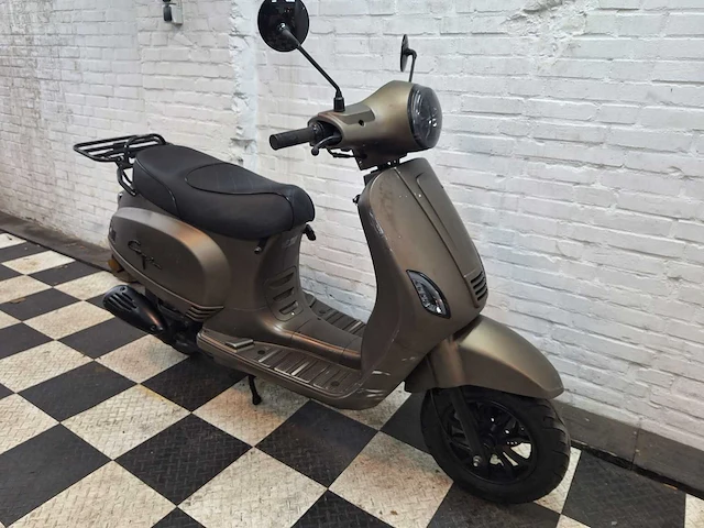 Santini capri 45 km bromscooter 4takt - afbeelding 7 van  7