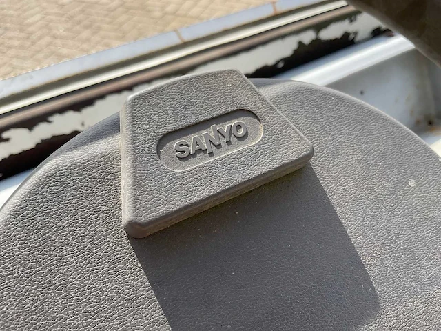 Sanyo golfkar motorgestuurd - afbeelding 12 van  15