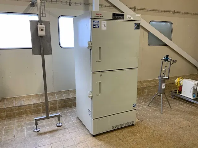 Sanyo mdf-u5411 bio-medische vriezer - afbeelding 1 van  9