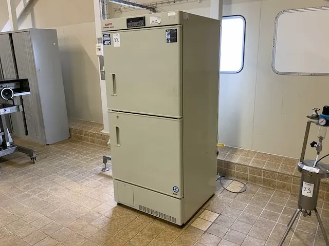 Sanyo mdf-u5411 bio-medische vriezer - afbeelding 2 van  9