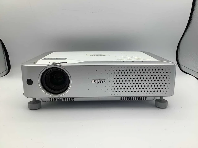 Sanyo pro xtrax multiverse beamers & projectie - afbeelding 2 van  6