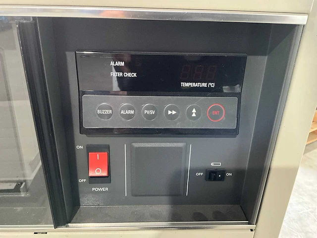 Sanyo ultra low mdf-794 laboratorium vriezer - afbeelding 12 van  14