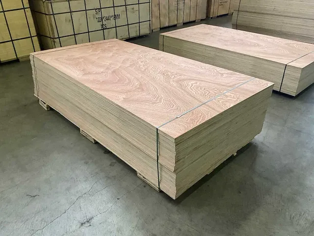 Sapelli wbp 18 mm multiplex - afbeelding 3 van  6
