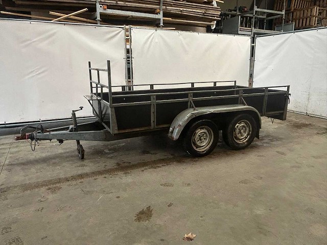 Saris aanhangwagen - afbeelding 1 van  7