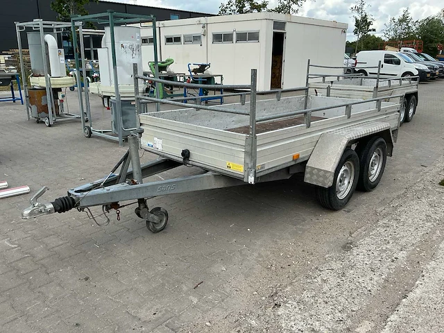 Saris c2000 aanhangwagen - afbeelding 1 van  9