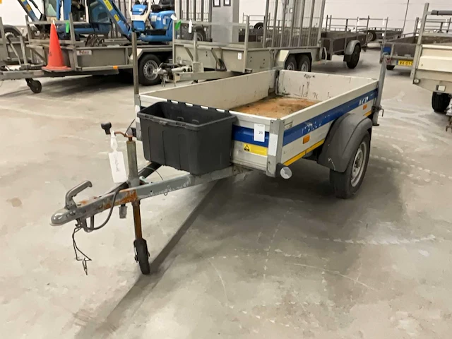 Saris v-750 aanhangwagen - afbeelding 1 van  12