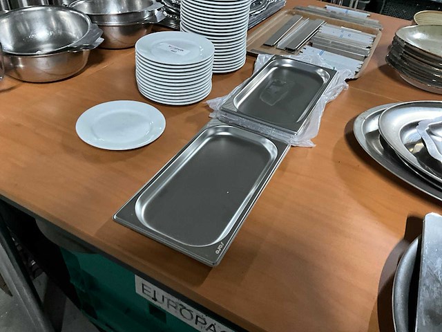 Saro 1/3 gn bakken (8x) - afbeelding 1 van  4