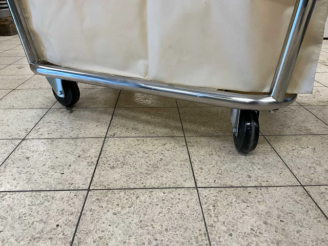 Saro af 264 waszakwagen - afbeelding 4 van  6