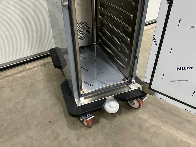 Saro bws 15 verwarmde banket wagen - afbeelding 8 van  12