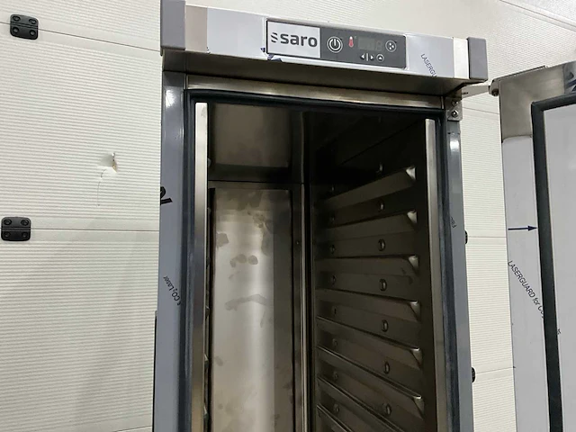 Saro bws 15 verwarmde banket wagen - afbeelding 9 van  12