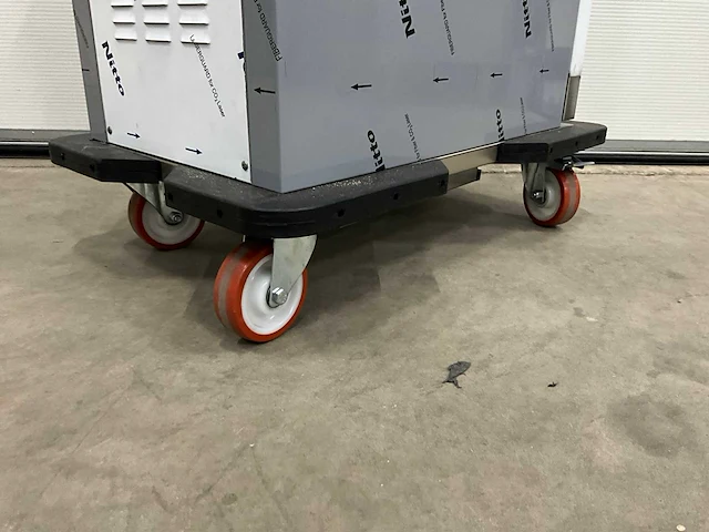 Saro bws 15 verwarmde banket wagen - afbeelding 12 van  12