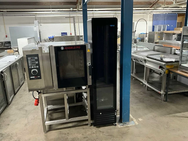 Saro dk 134 pro round smalle glasdeur koelkast - afbeelding 1 van  7