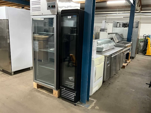 Saro dk 134 pro round smalle glasdeur koelkast - afbeelding 1 van  5