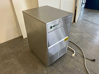 Saro eb40 ijsblokjesmachine - afbeelding 2 van  4