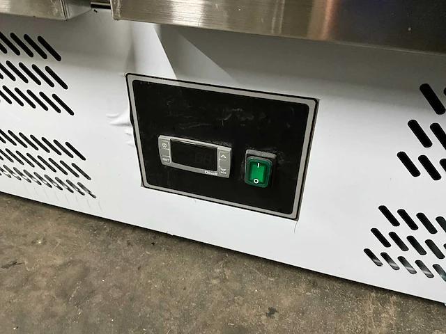 Saro es900 c saladette met glasopbouw - afbeelding 7 van  10