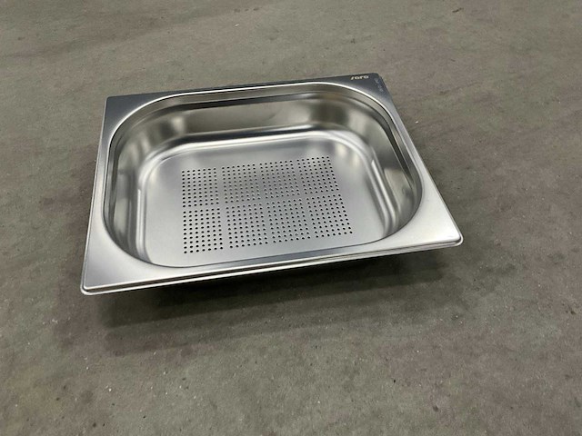 Saro geperforeerde 1/2 gn bakken (5x) - afbeelding 3 van  5